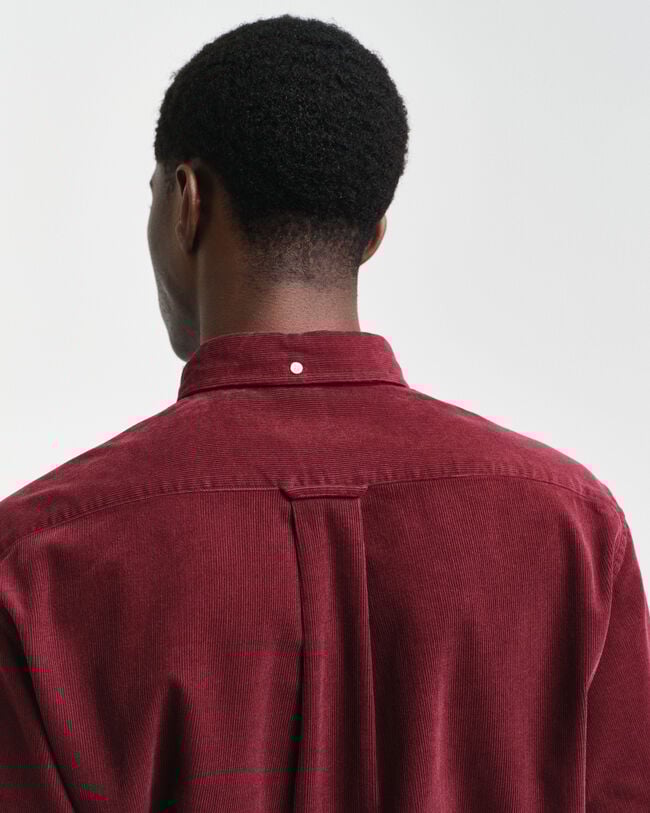 Chemise regular fit en velours côtelé