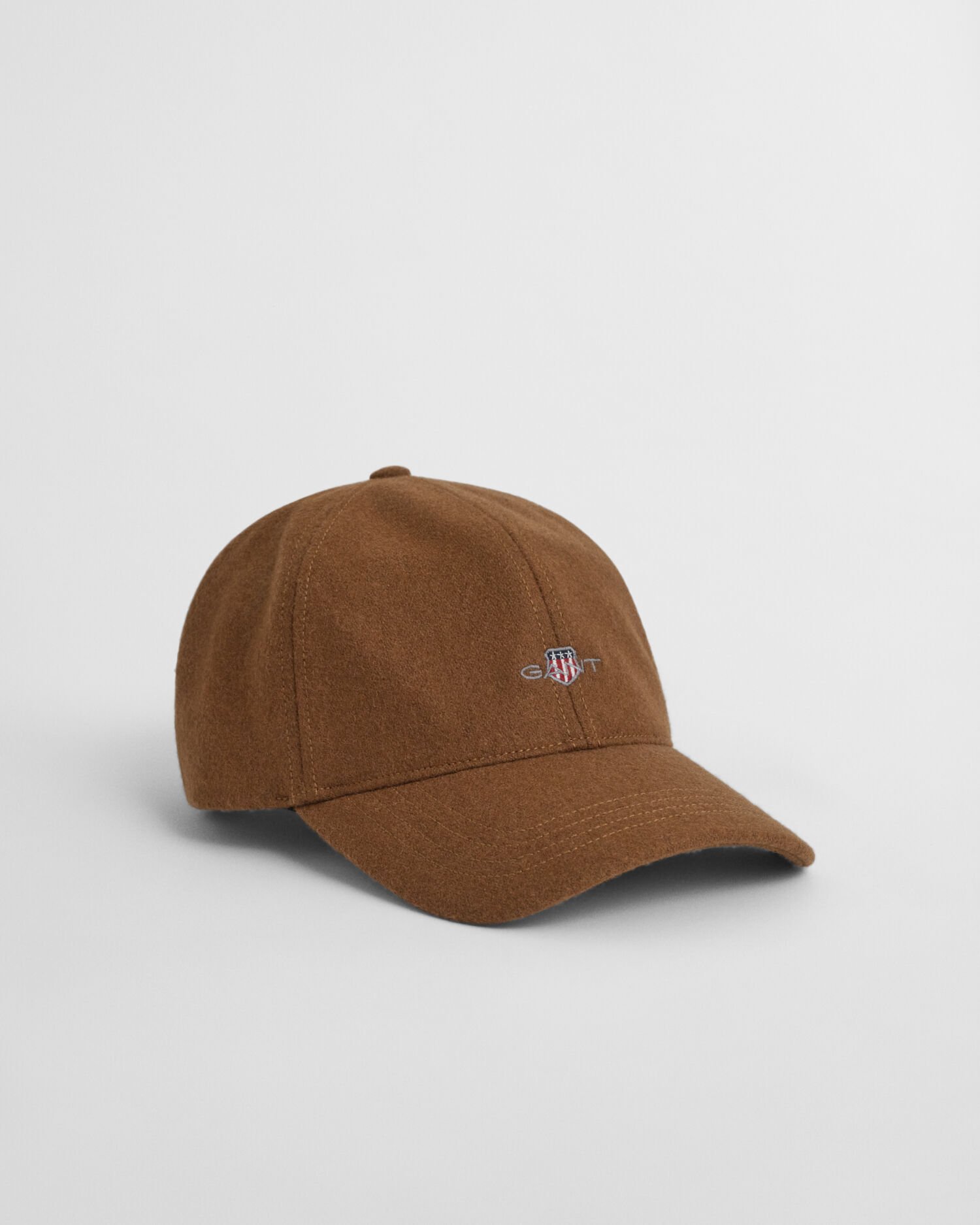 Casquette en molleton avec écusson