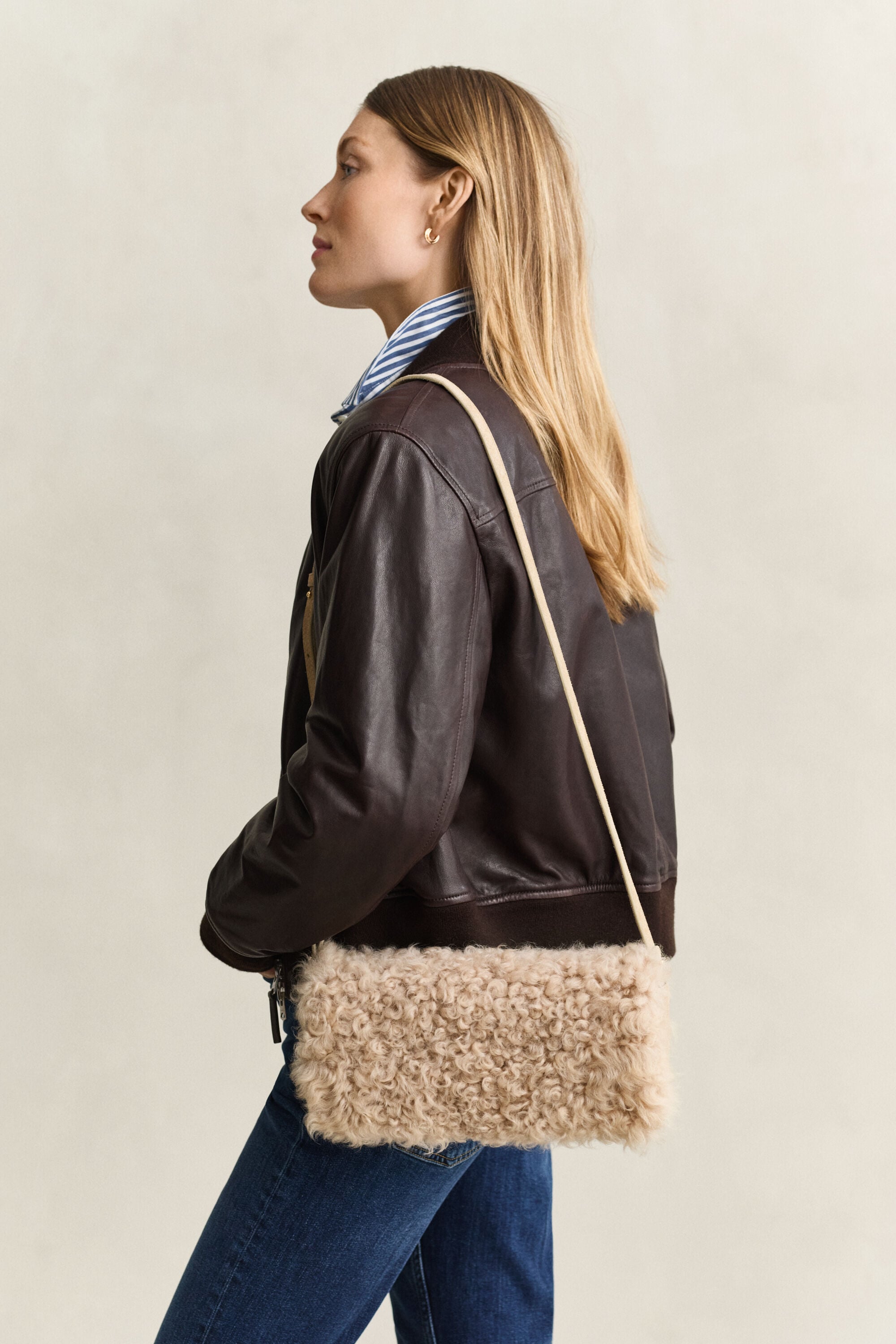 Pochette en peau lainée
