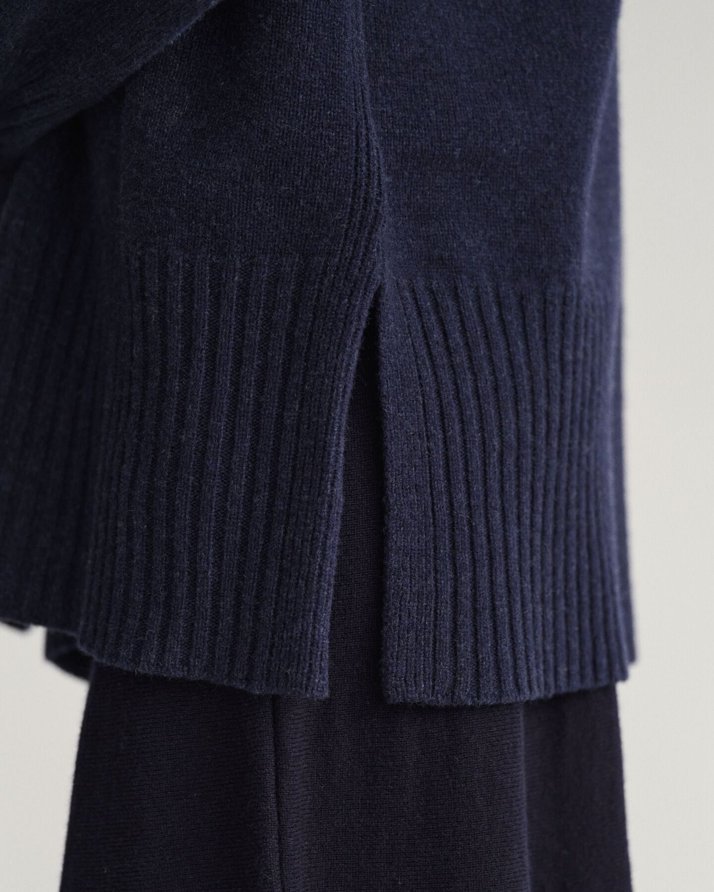 Pull col roul&eacute; Lounge