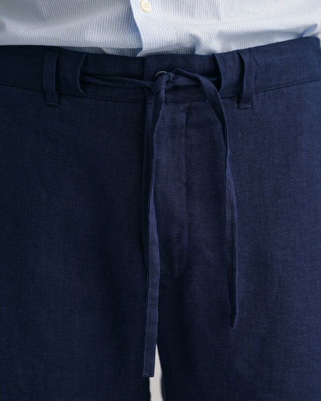 Short relaxed fit en lin avec cordon de serrage