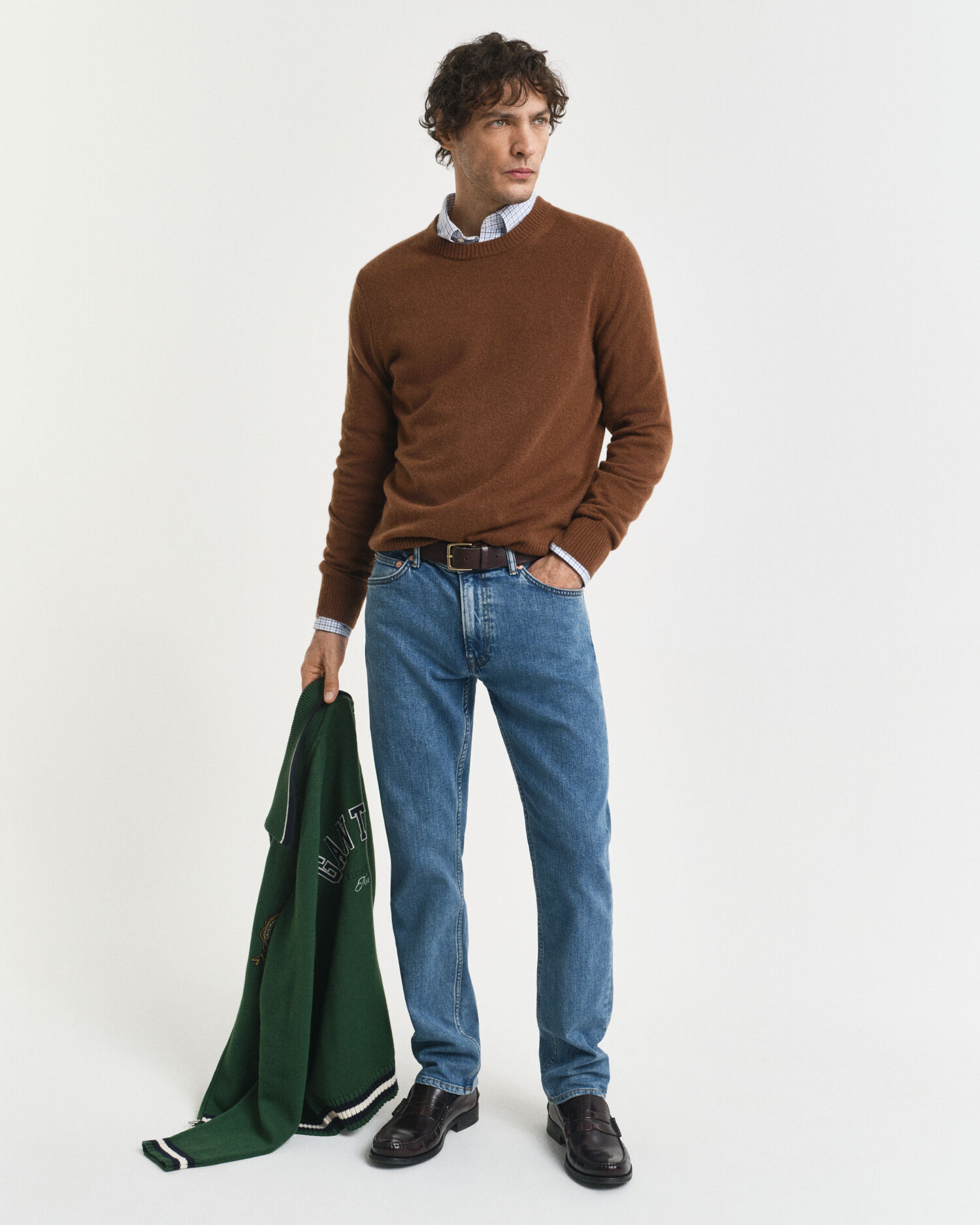 Jean regular fit à délavage épuré