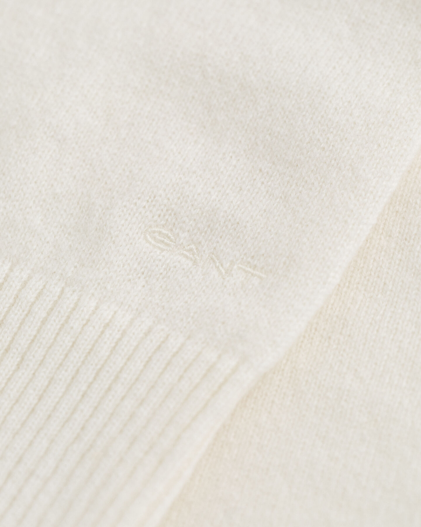 Pull col roulé en laine d'agneau ultrafine