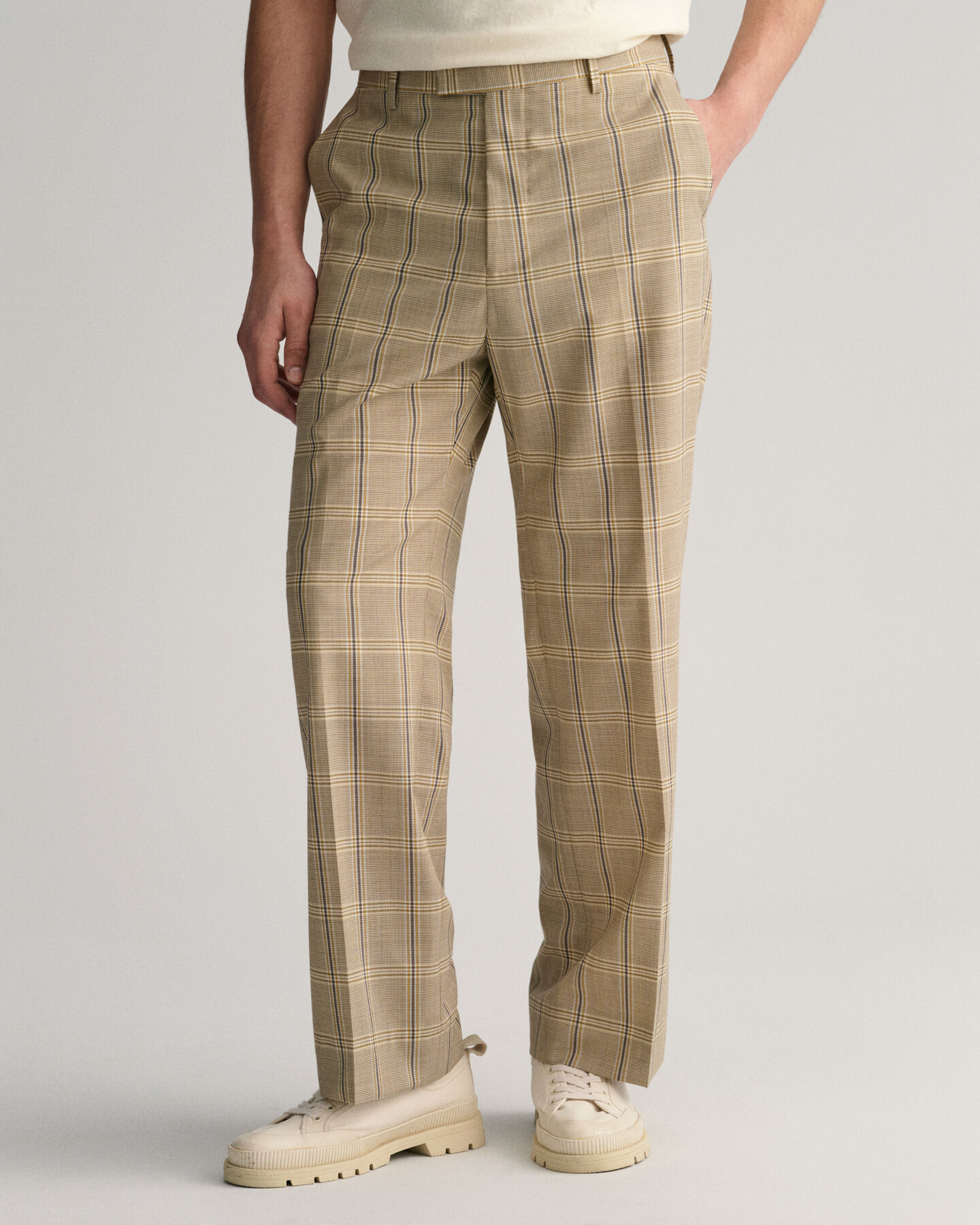 Pantalon élégant à carreaux