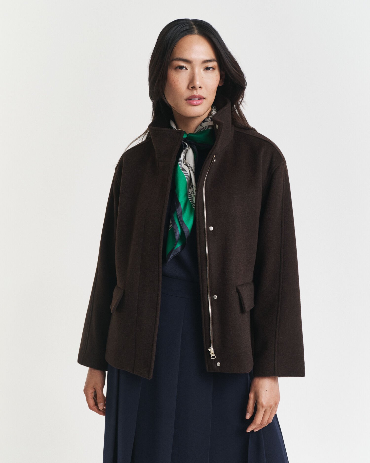 Veste courte zippée en laine