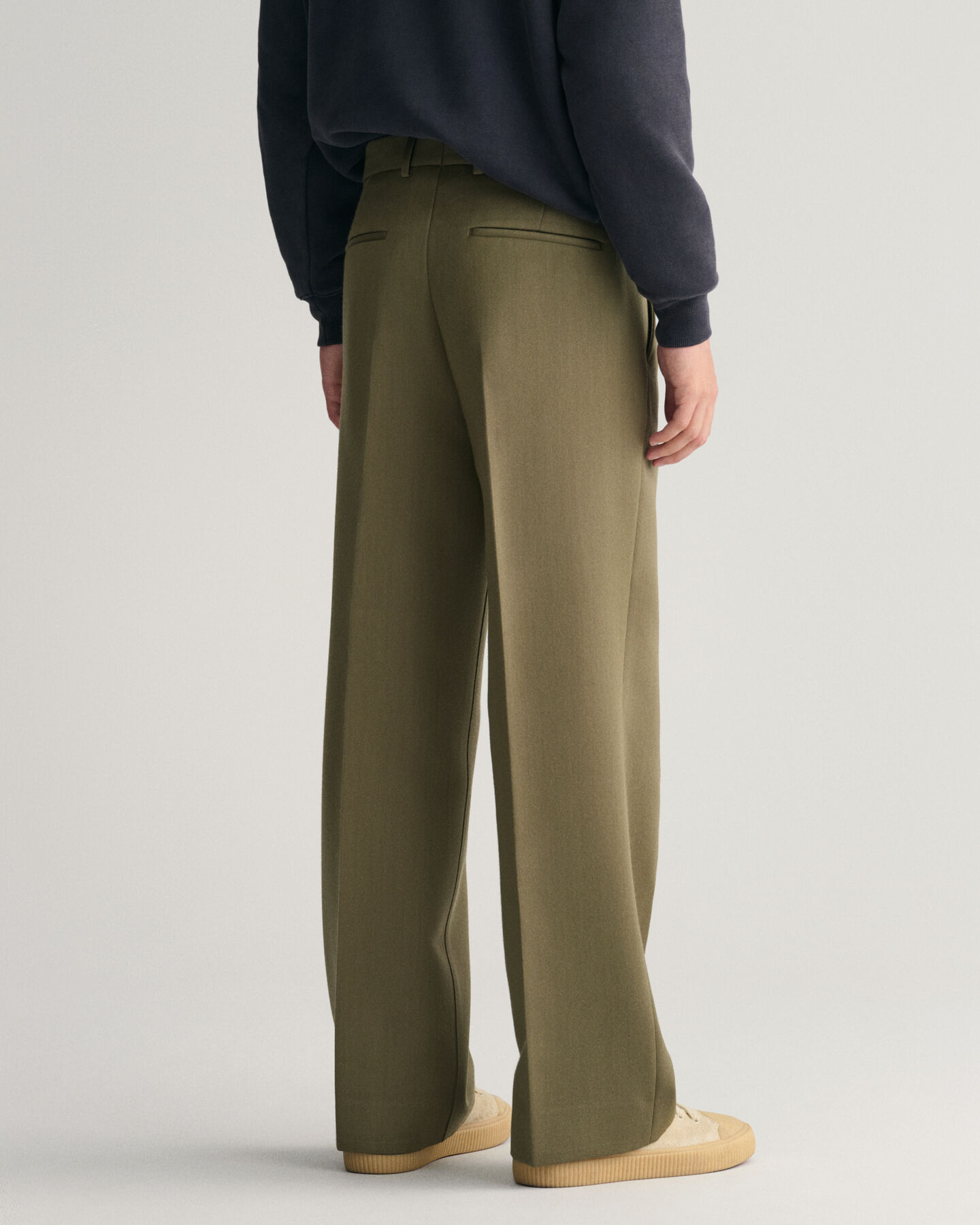 Pantalon chino ajust&eacute;