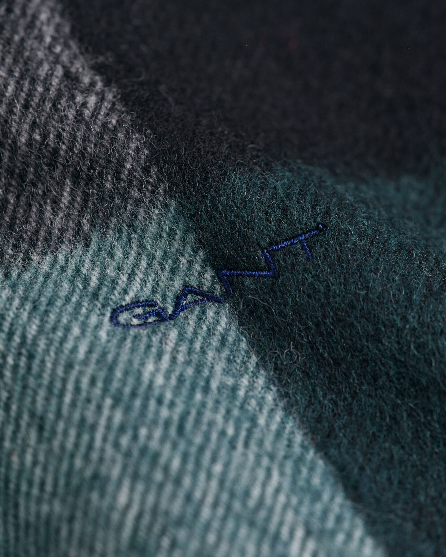 Foulard en laine mérinos à carreaux