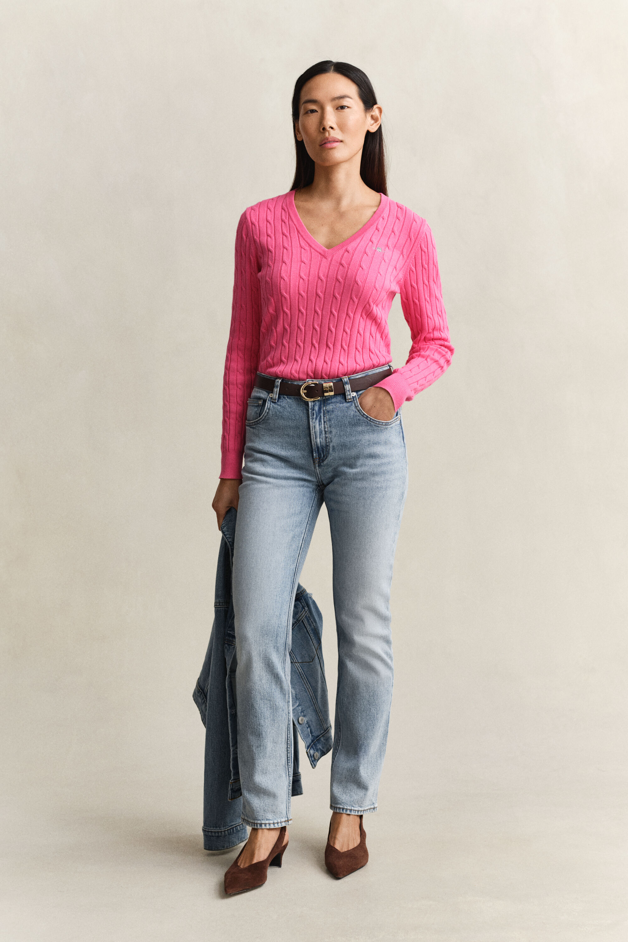 Pull col V en maille torsadée