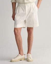 Short chino en serg&eacute; pliss&eacute;
