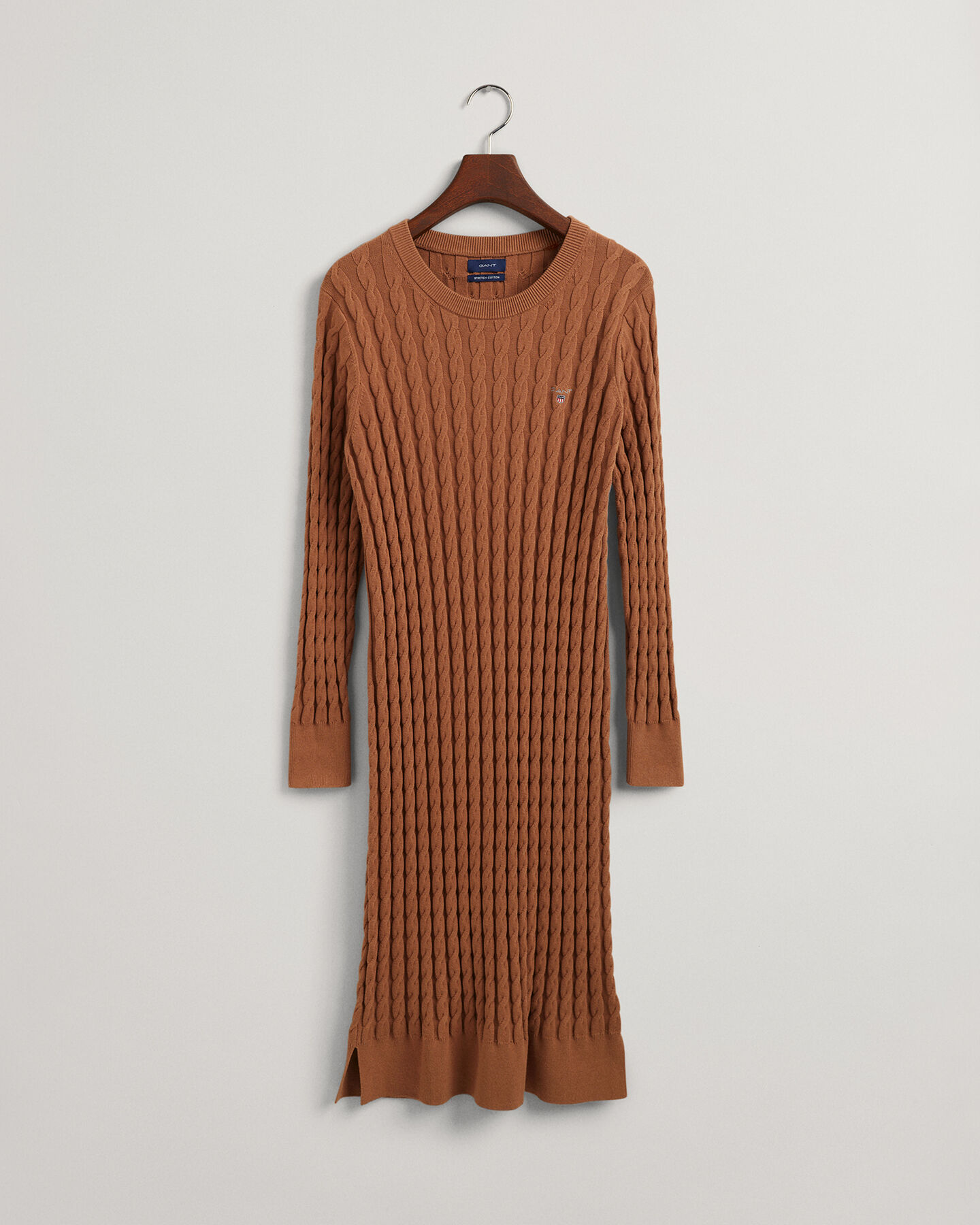 Robe &agrave; torsades prononc&eacute;es