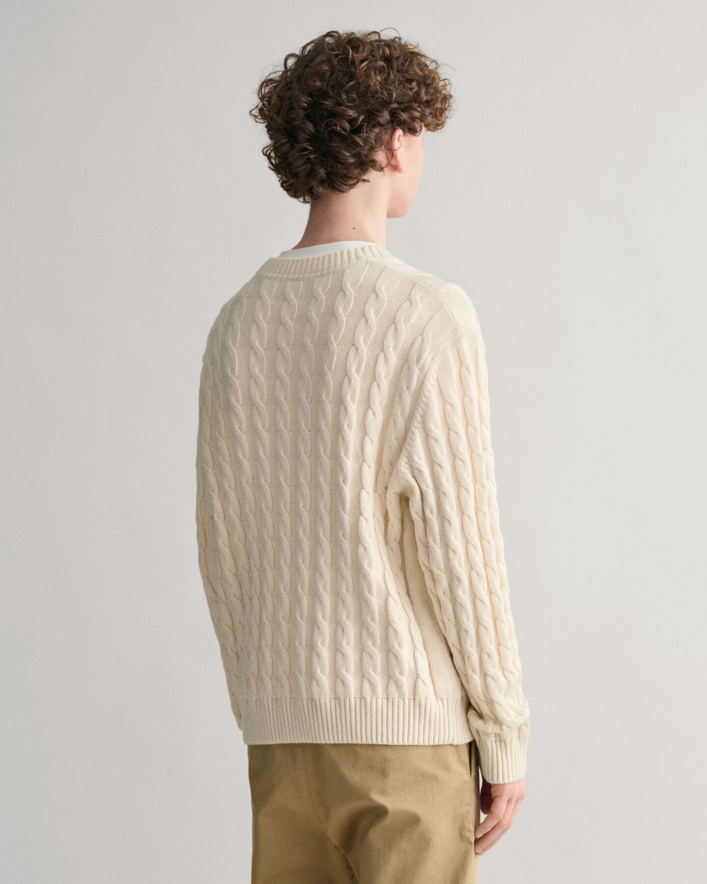 Pull col V en maille &agrave; torsades Shield Teens