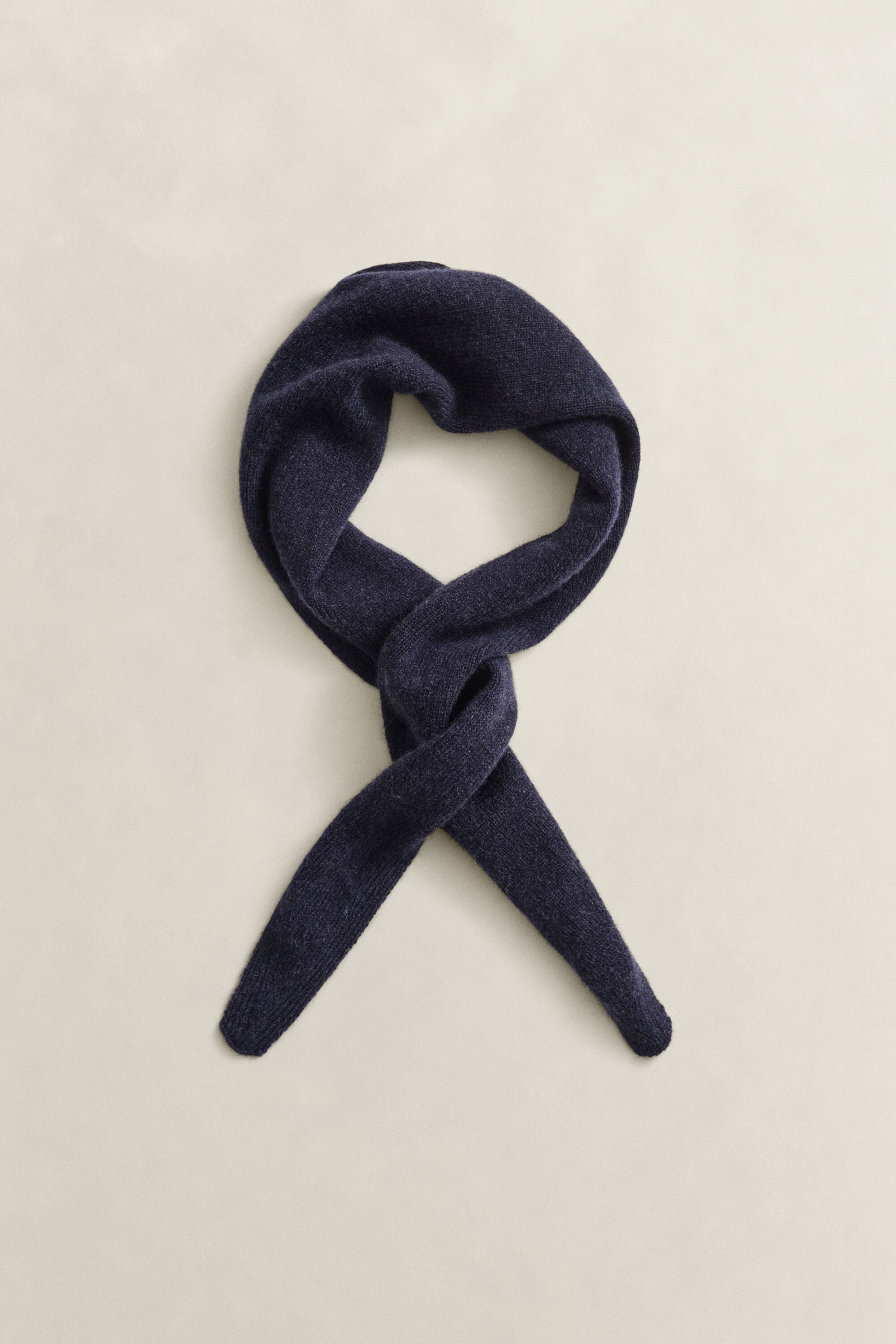 Foulard triangulaire en laine et cachemire