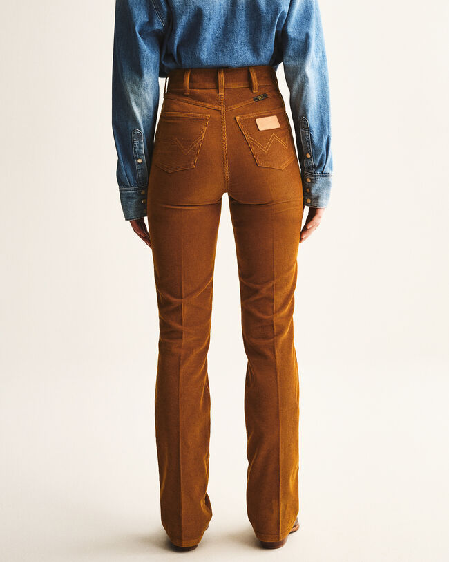 Jean Bootcut en velours côtelé Wrangler x GANT