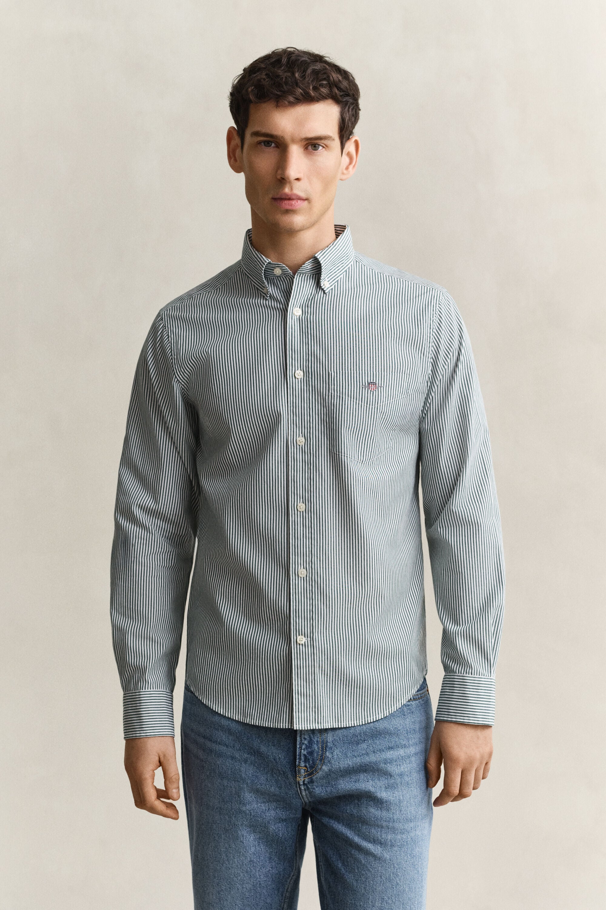 Chemise regular en popeline à rayures classique