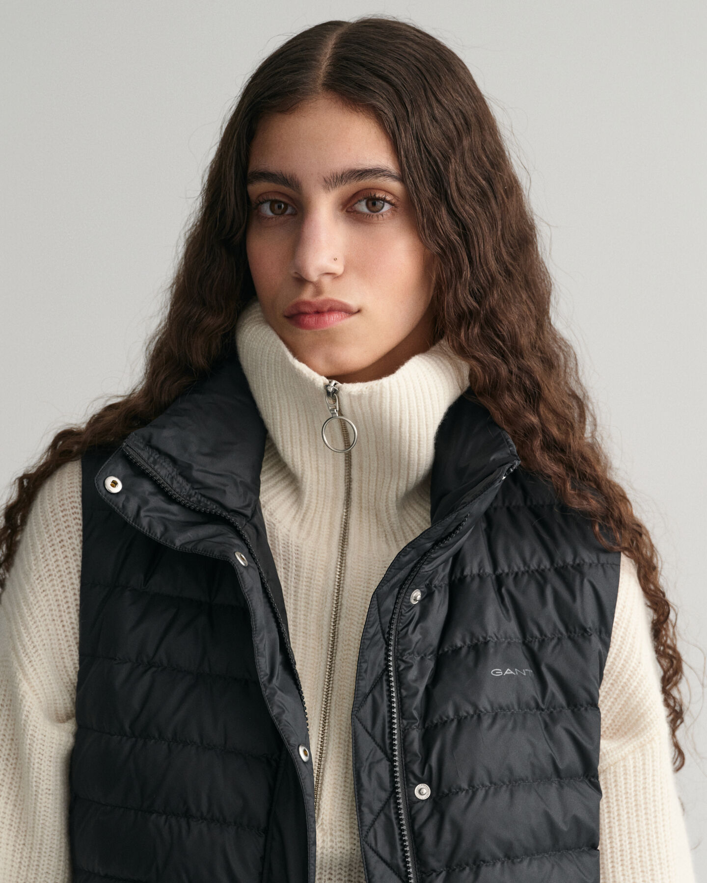 Doudoune sans manches longue et l&eacute;g&egrave;re en duvet