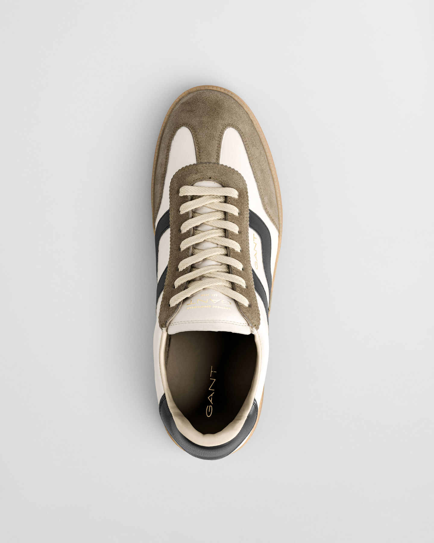 Baskets en daim et cuir Cuzmo