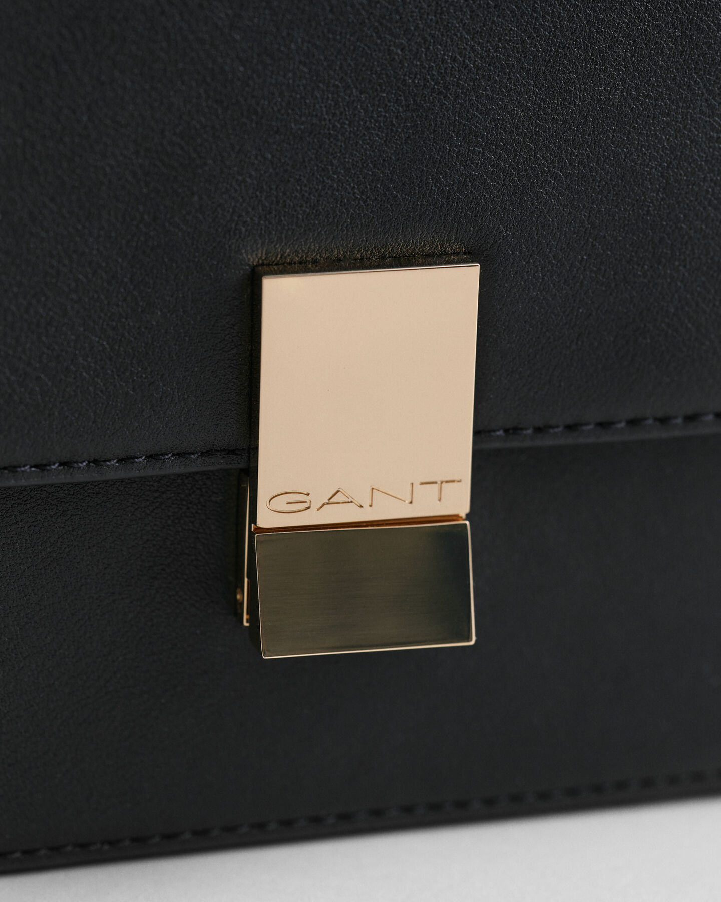 Sac porté épaule en cuir