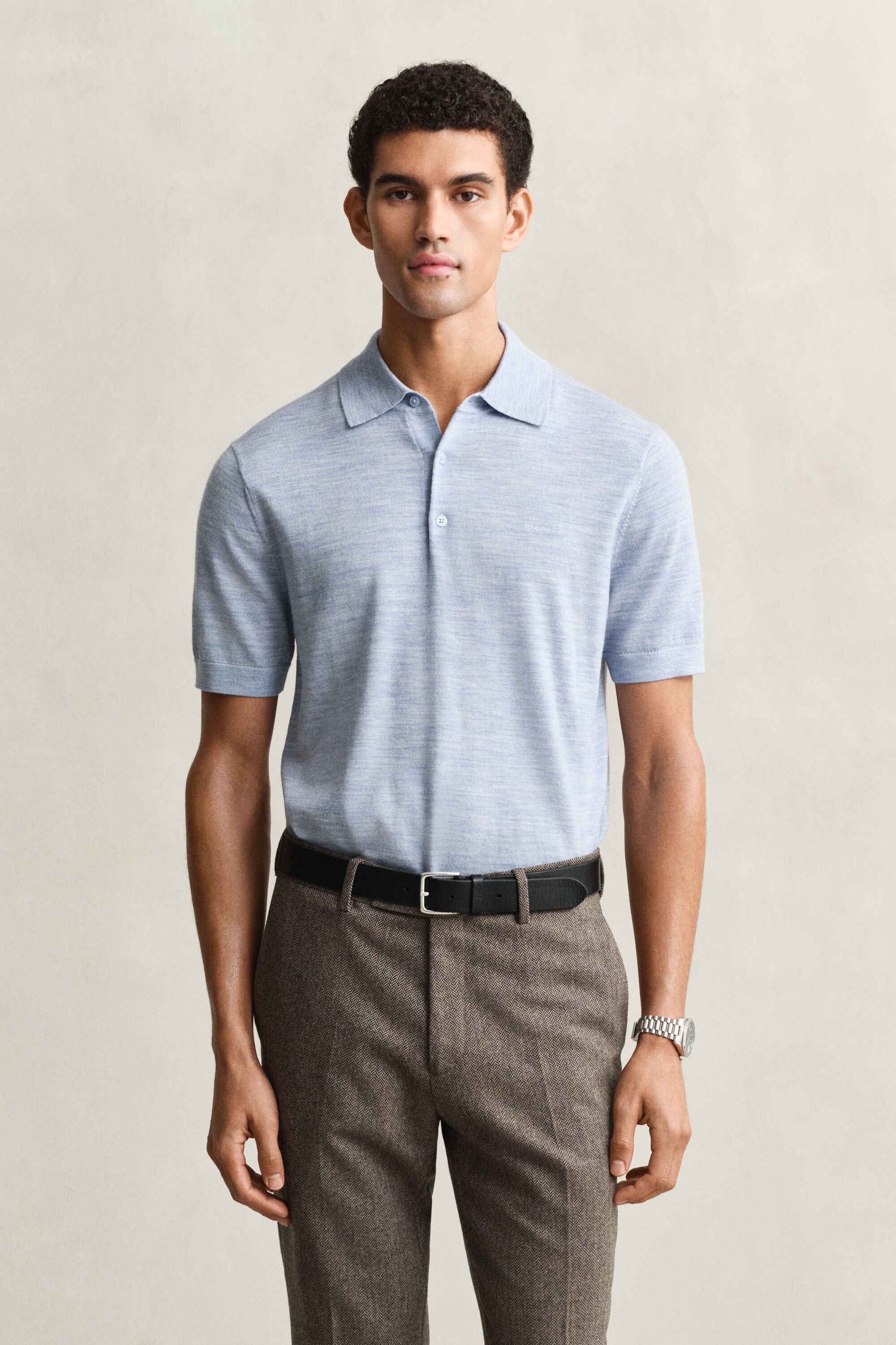 Pull façon polo en laine mérinos extrafine à manches courtes