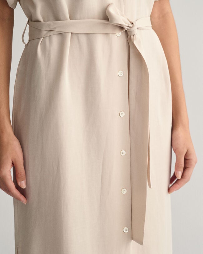 Robe-chemise à manches courtes avec poches