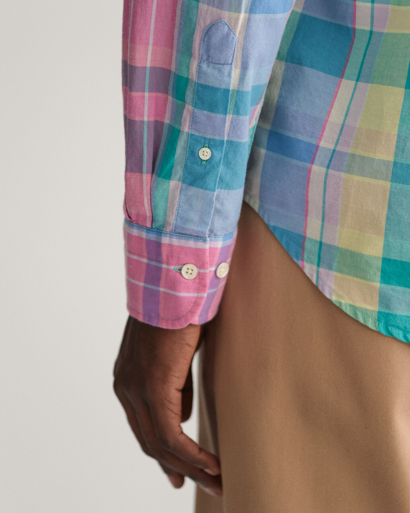Chemise regular fit &agrave; carreaux madras color&eacute;s