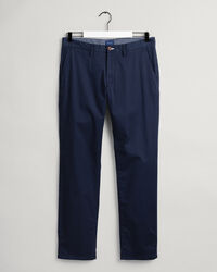 Pantalon chino regular fit en sergé