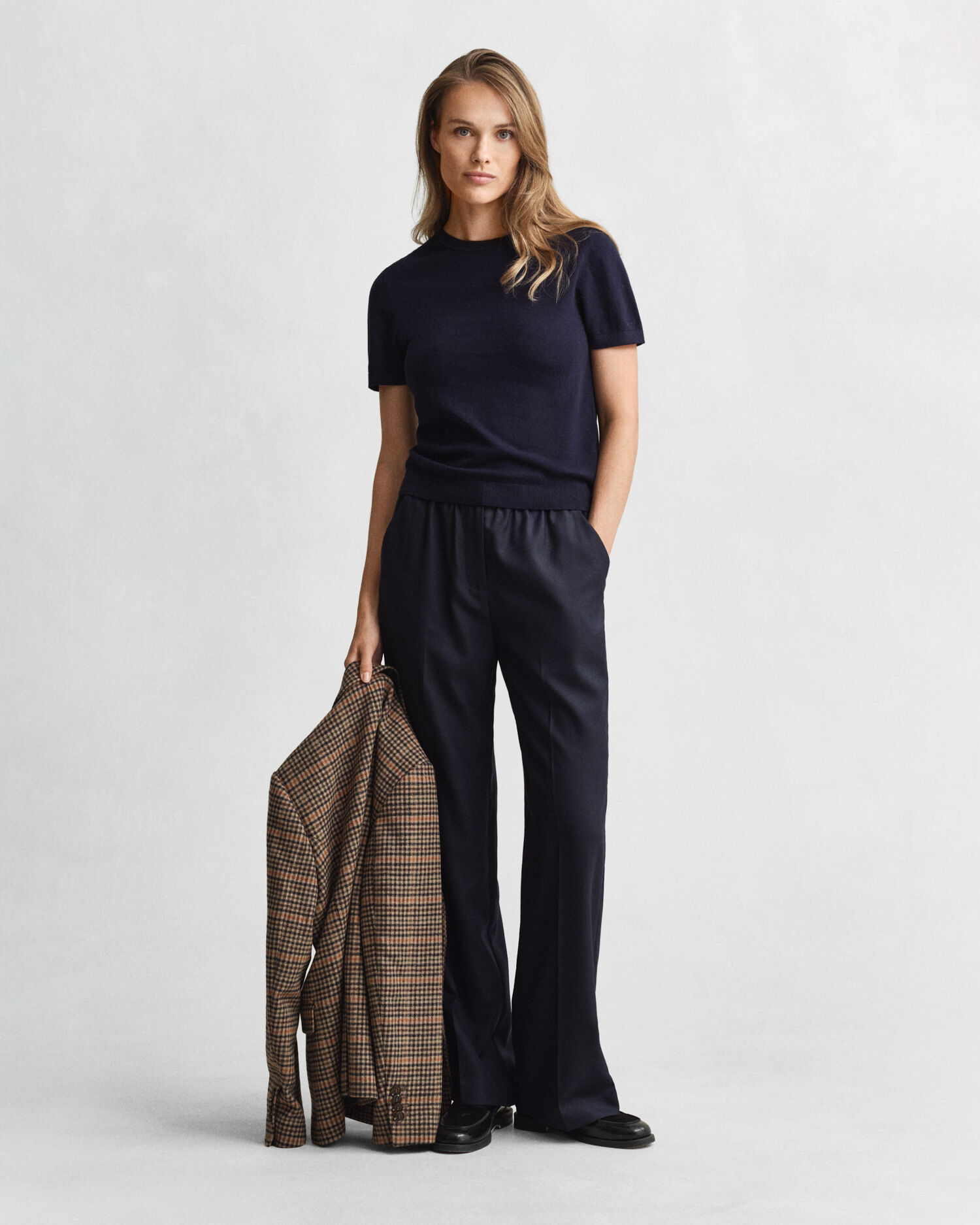 Pull col rond léger à manches courtes