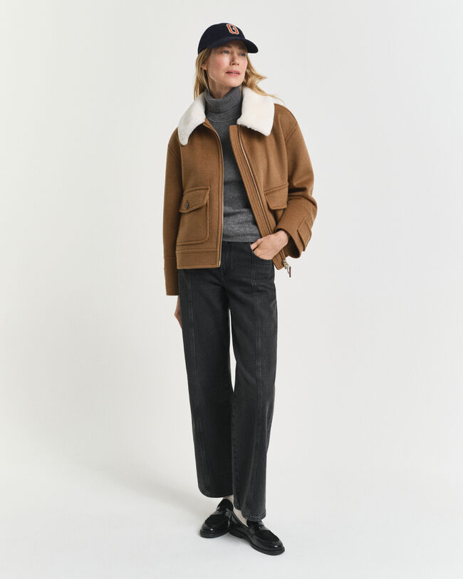 Pull col roulé en cachemire à manches courtes