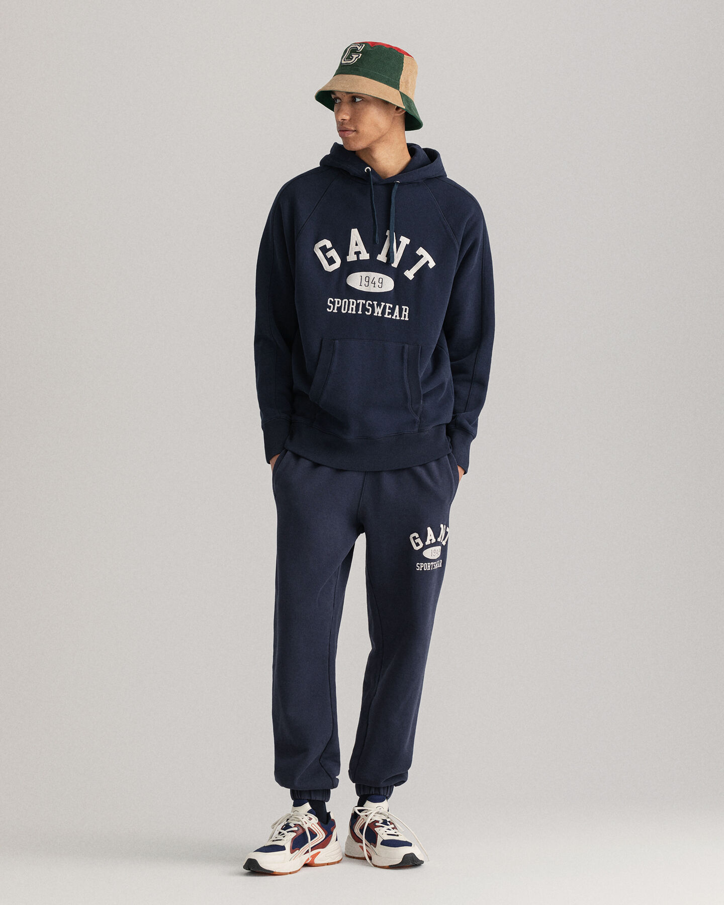 Sweat &agrave; capuche Collegiate
