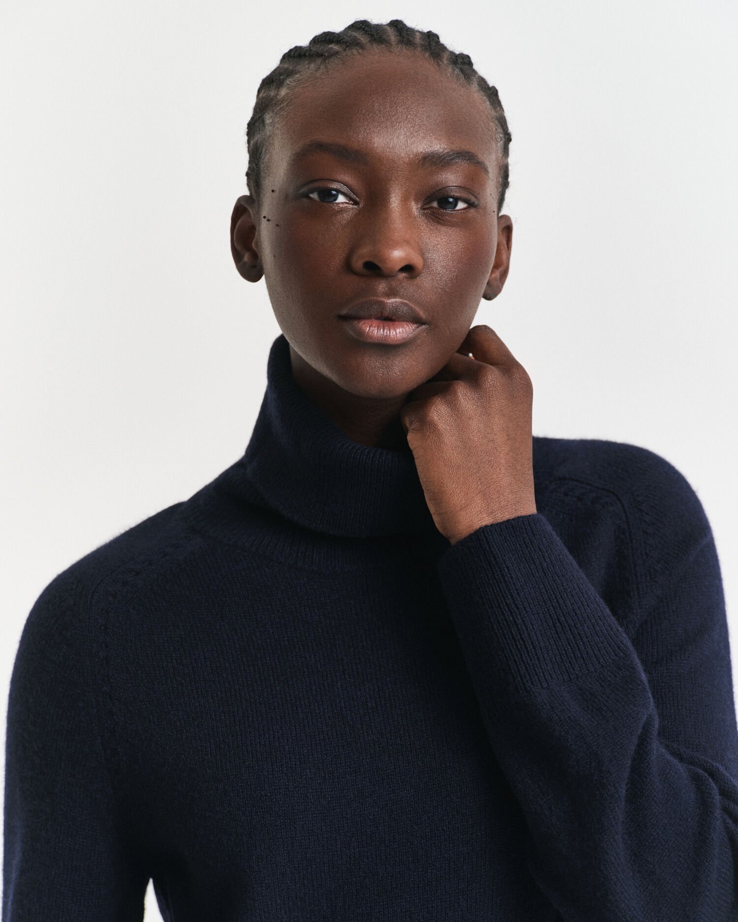 Robe col roulé avec finitions en maille