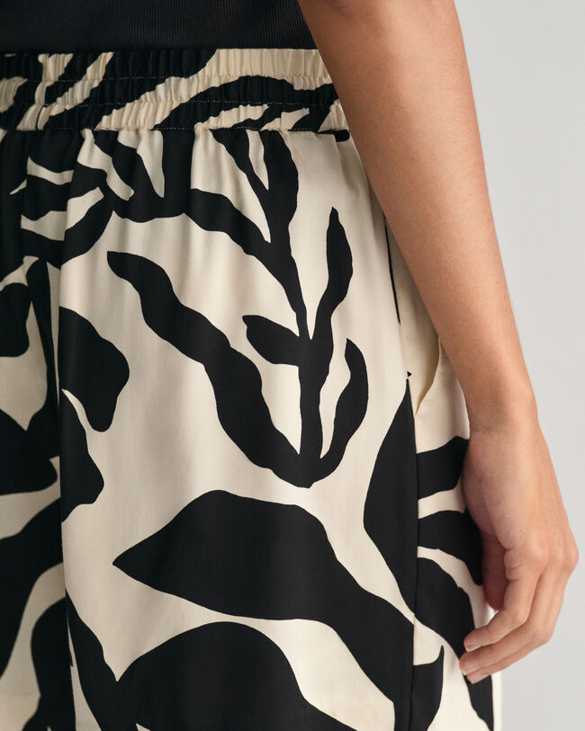 Short relaxed fit Palm Print Pull-On