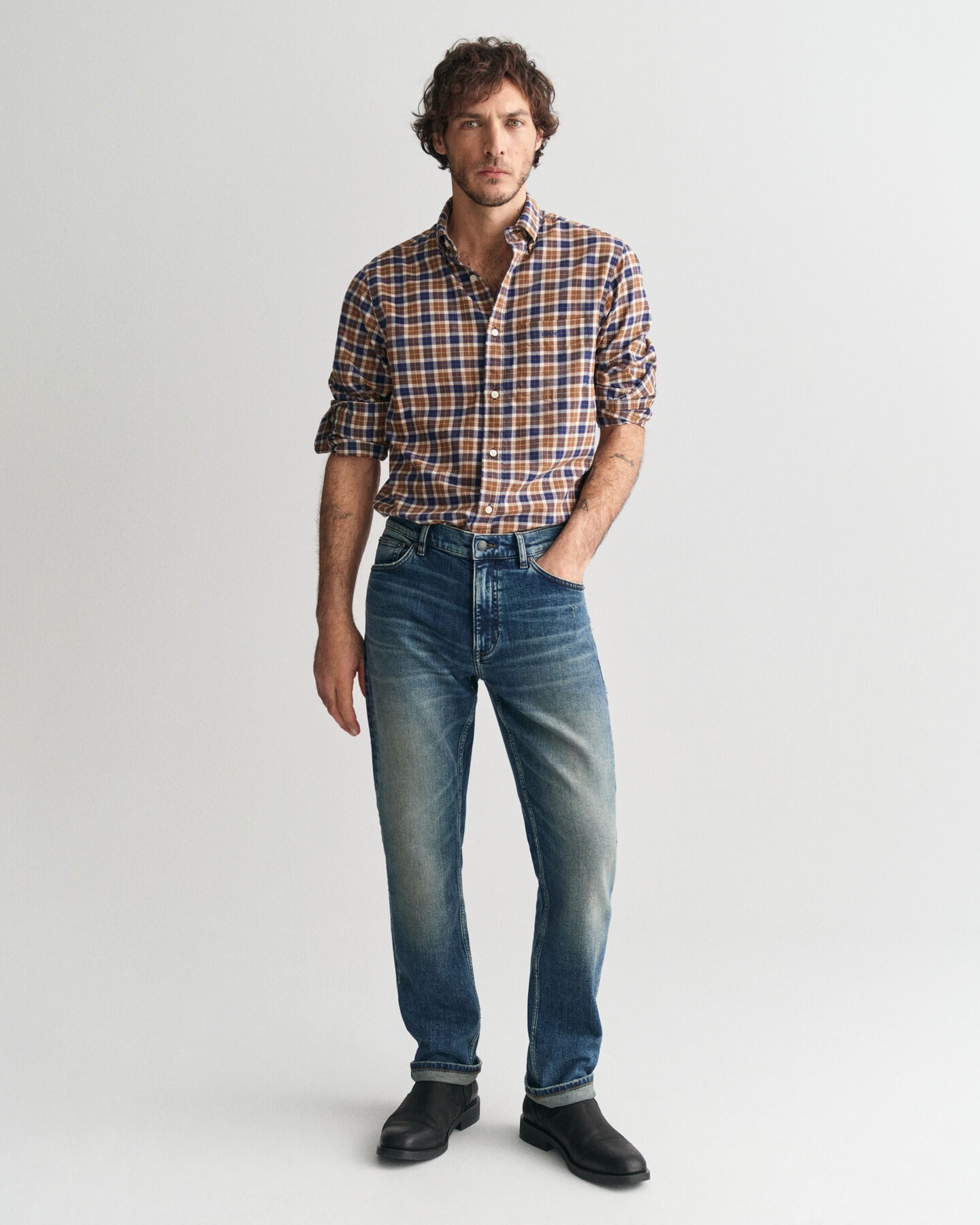 Chemise regular fit en serg&eacute; l&eacute;ger &agrave; carreaux