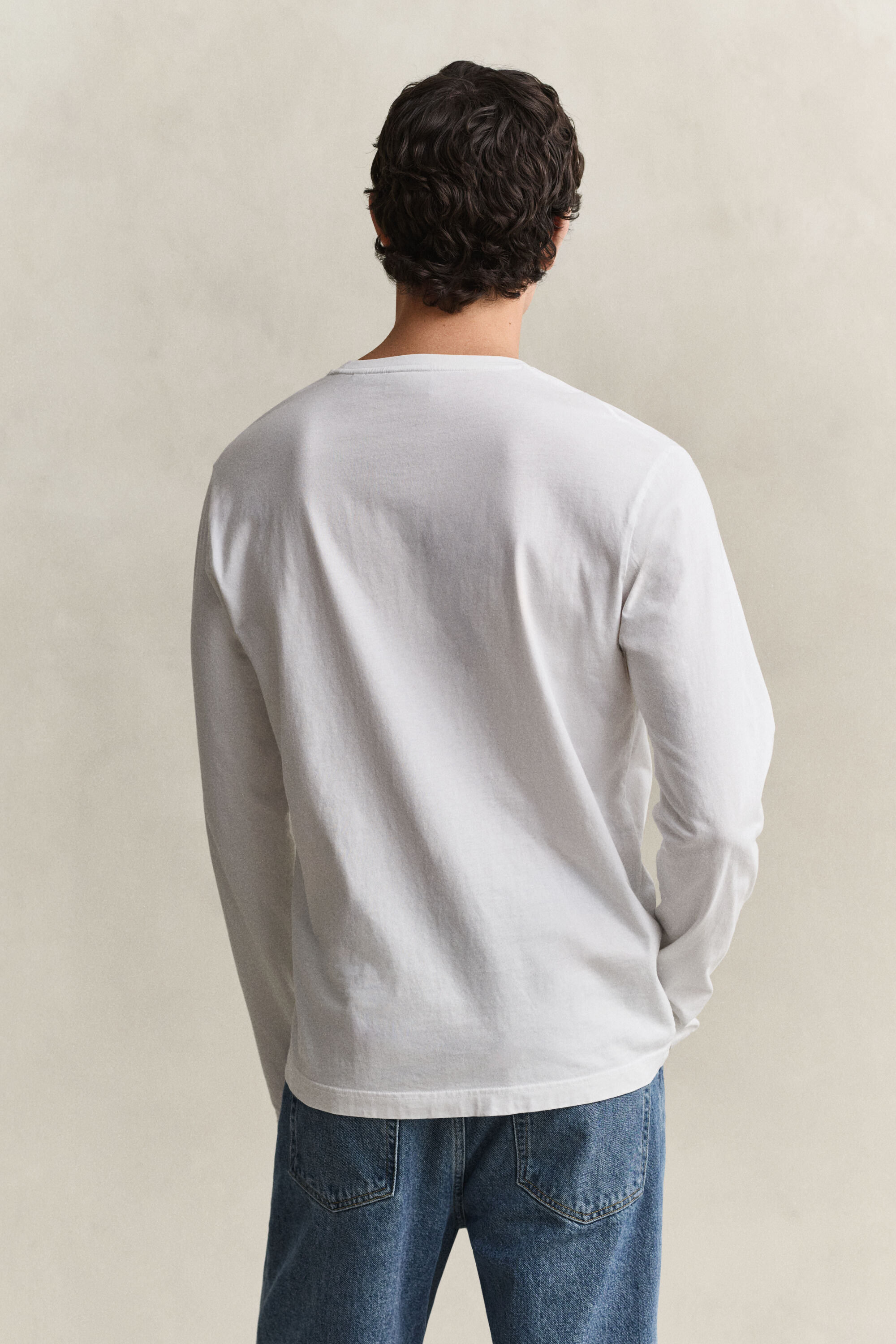 T-shirt à manches longues avec écusson