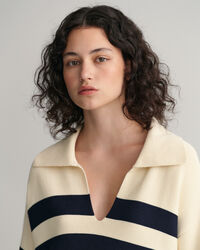 Pull en maille &agrave; col ouvert et rayures marini&egrave;res