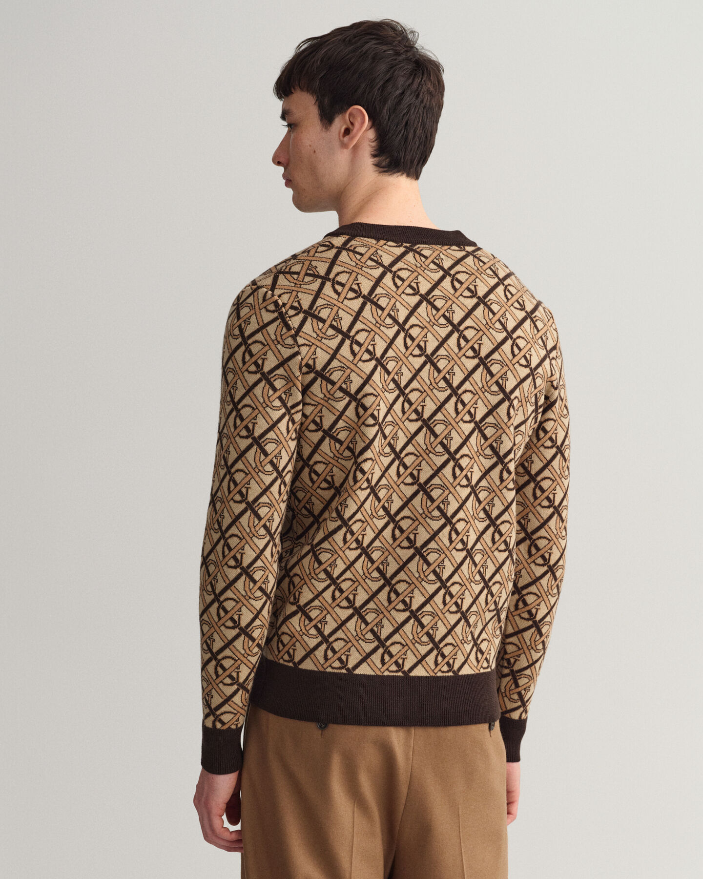 Pull col V en laine m&eacute;rinos Monogram