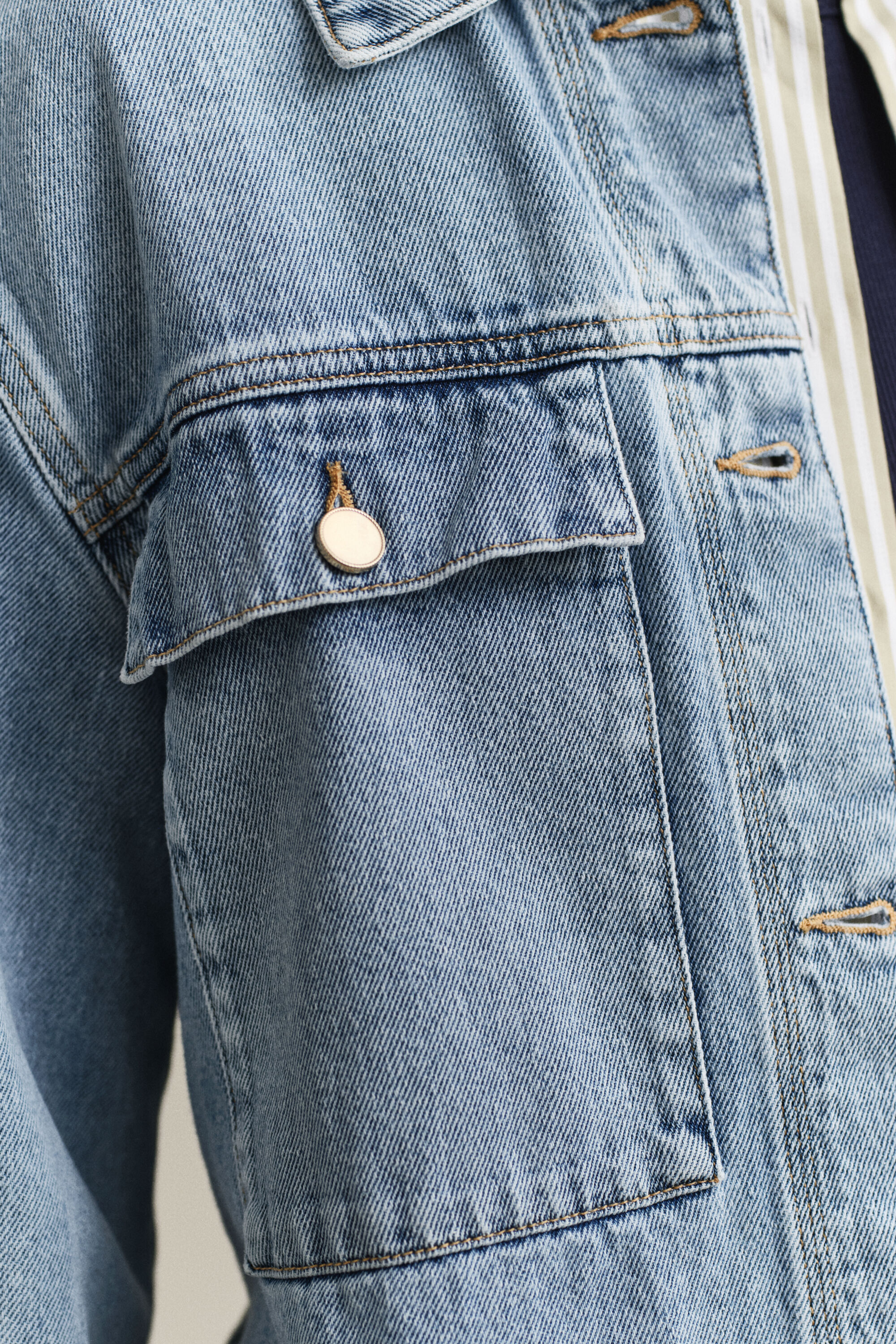 Veste en denim nouée