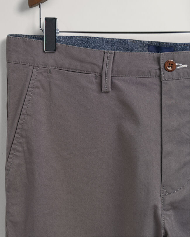 Pantalon chino regular fit en sergé Allister