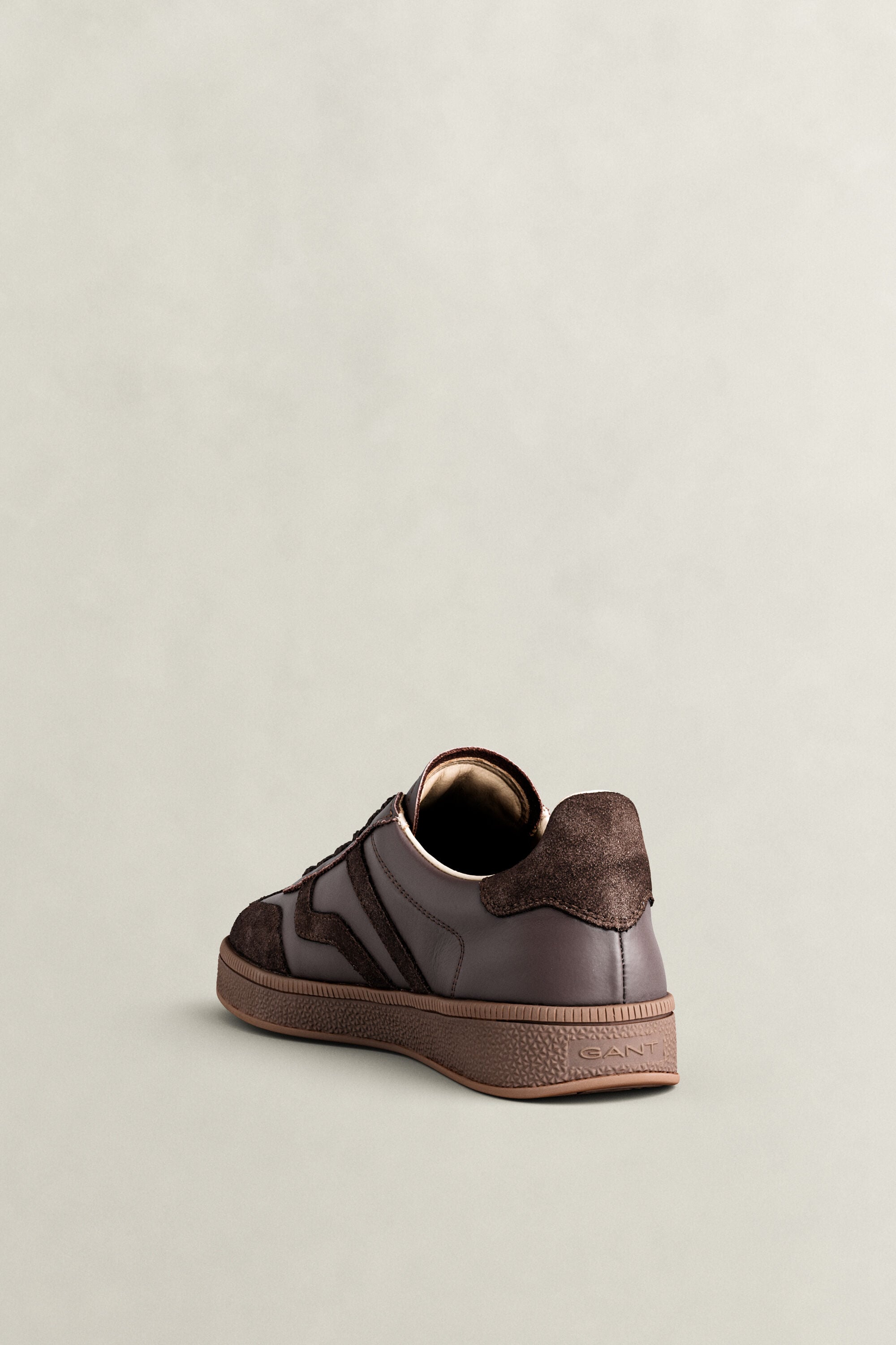 Baskets en daim et cuir Cuzima