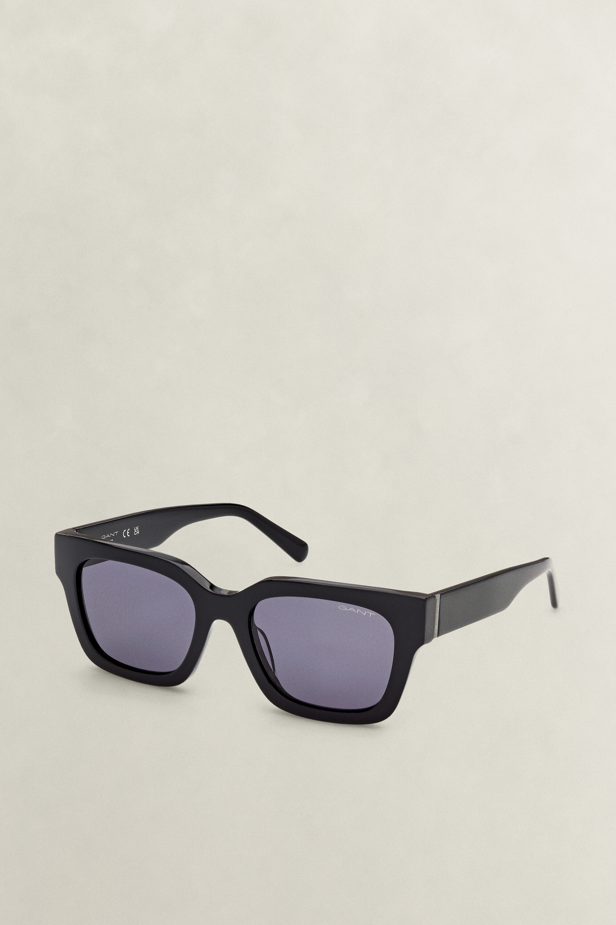 Lunettes de soleil géométriques