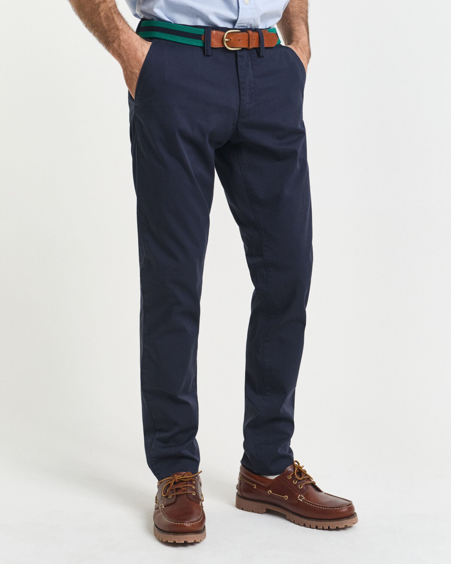 Pantalon chino coupe slim en sergé
