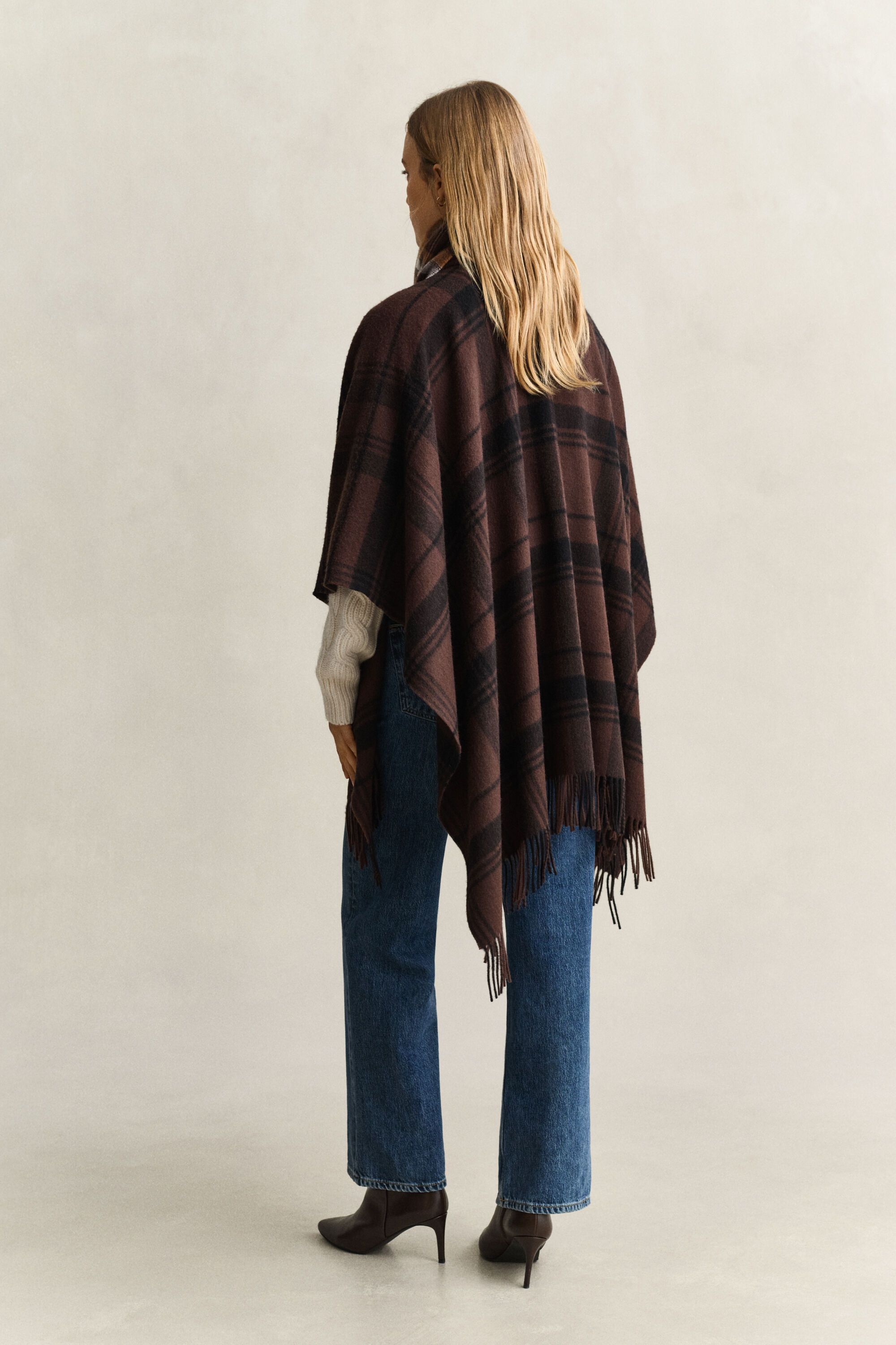 Poncho en laine à carreaux