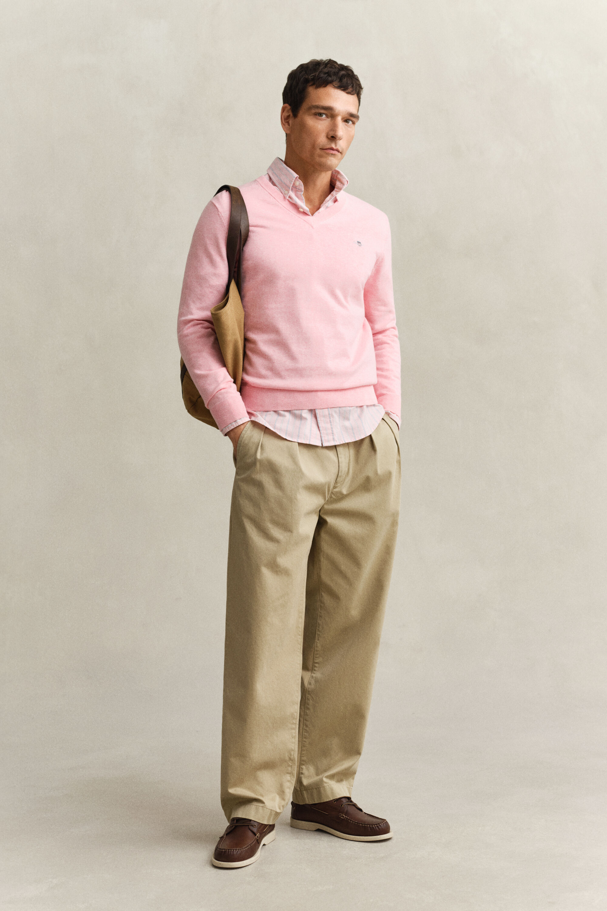 Pull col V en coton classique