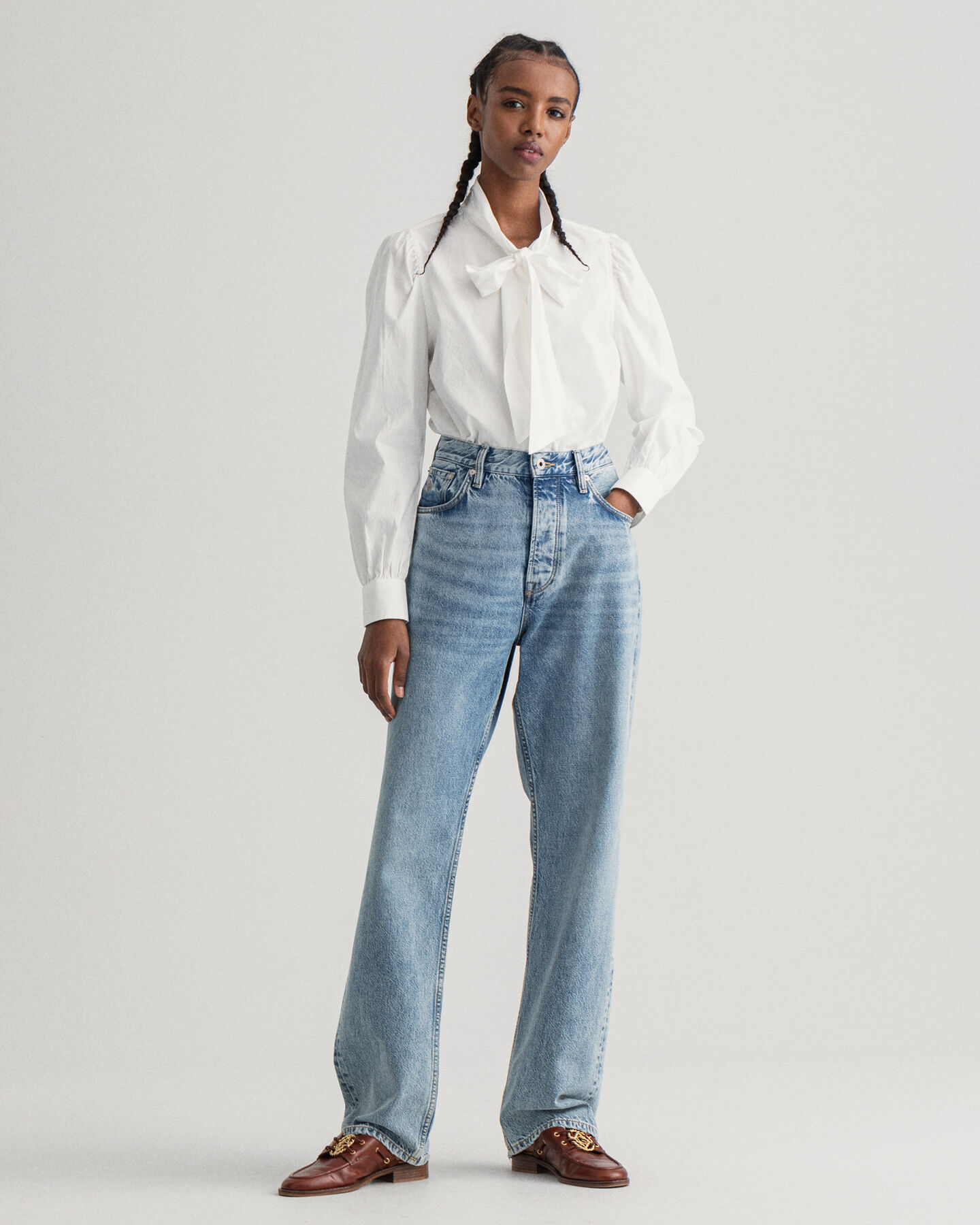 Chemise en coton Oxford à manches bouffantes et nœud lavallière