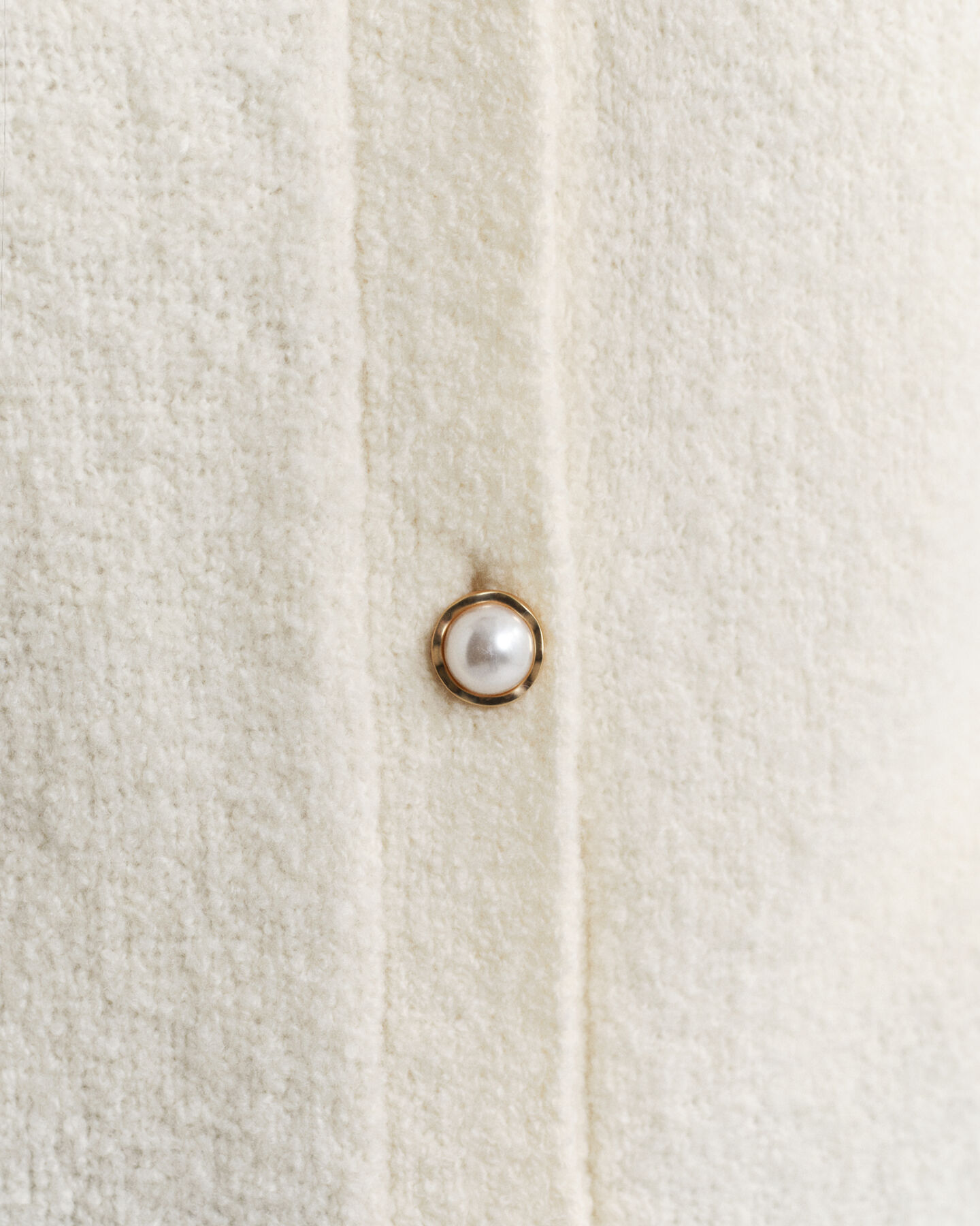 Cardigan col rond en tissu bouclé