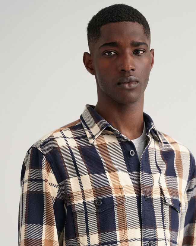 Surchemise en sergé épais à carreaux