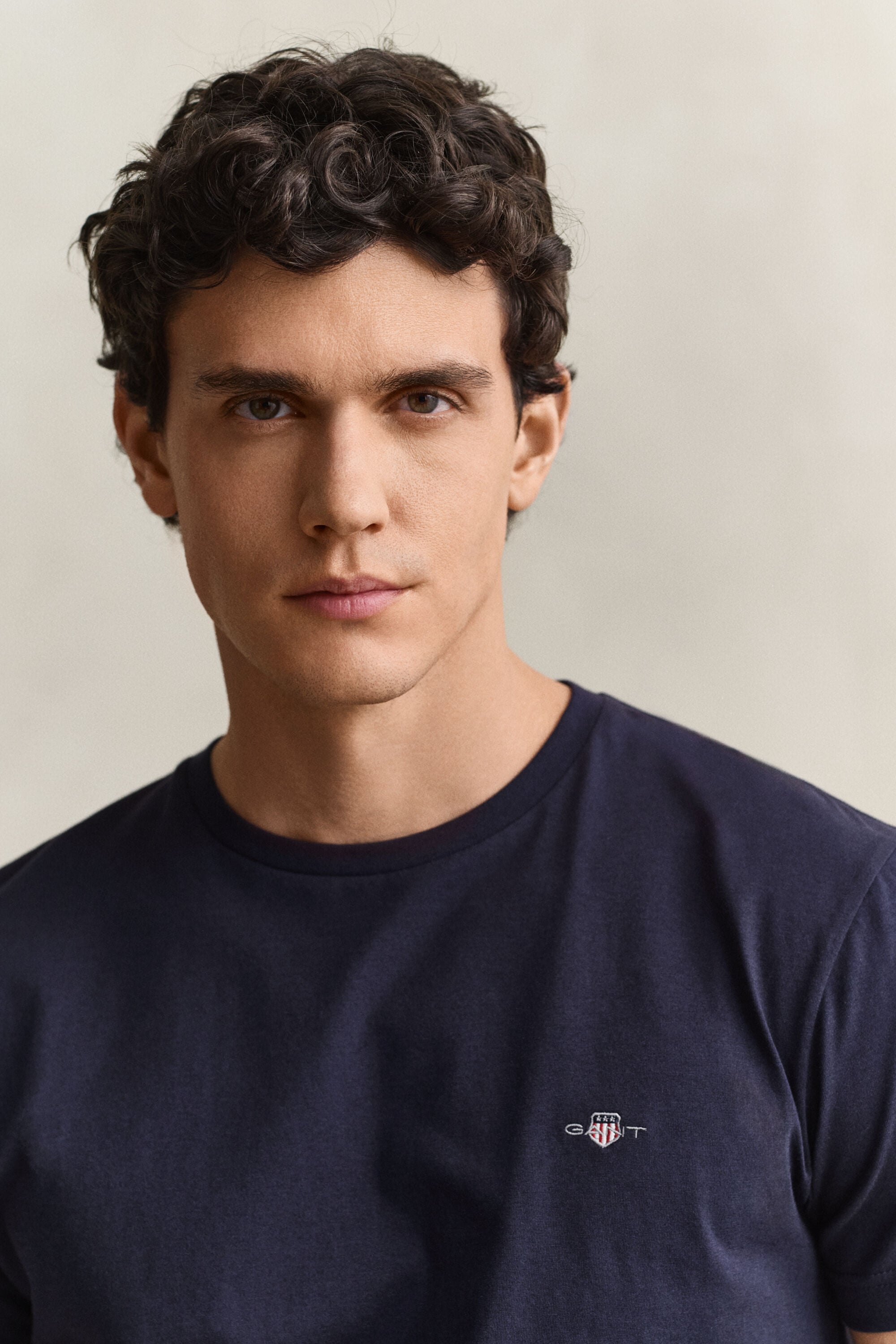 T-shirt ajusté avec écusson