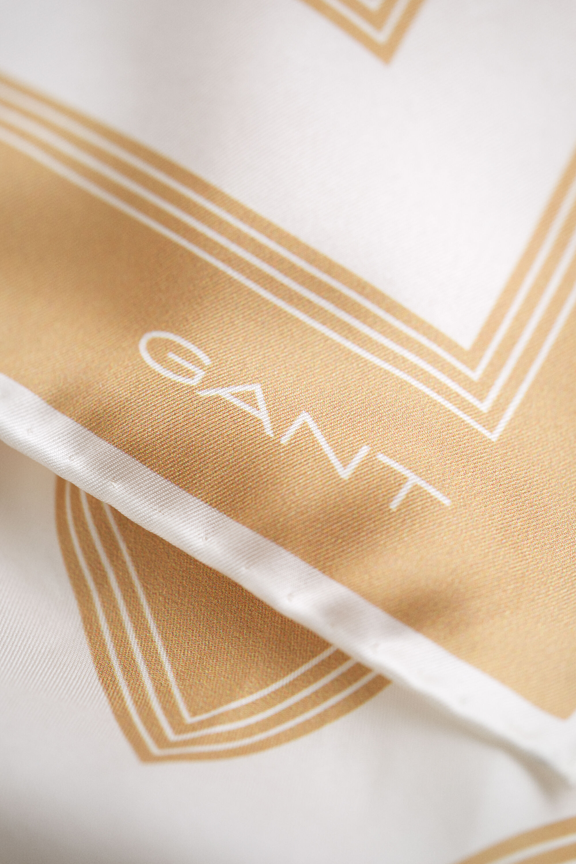 Foulard en soie avec monogramme