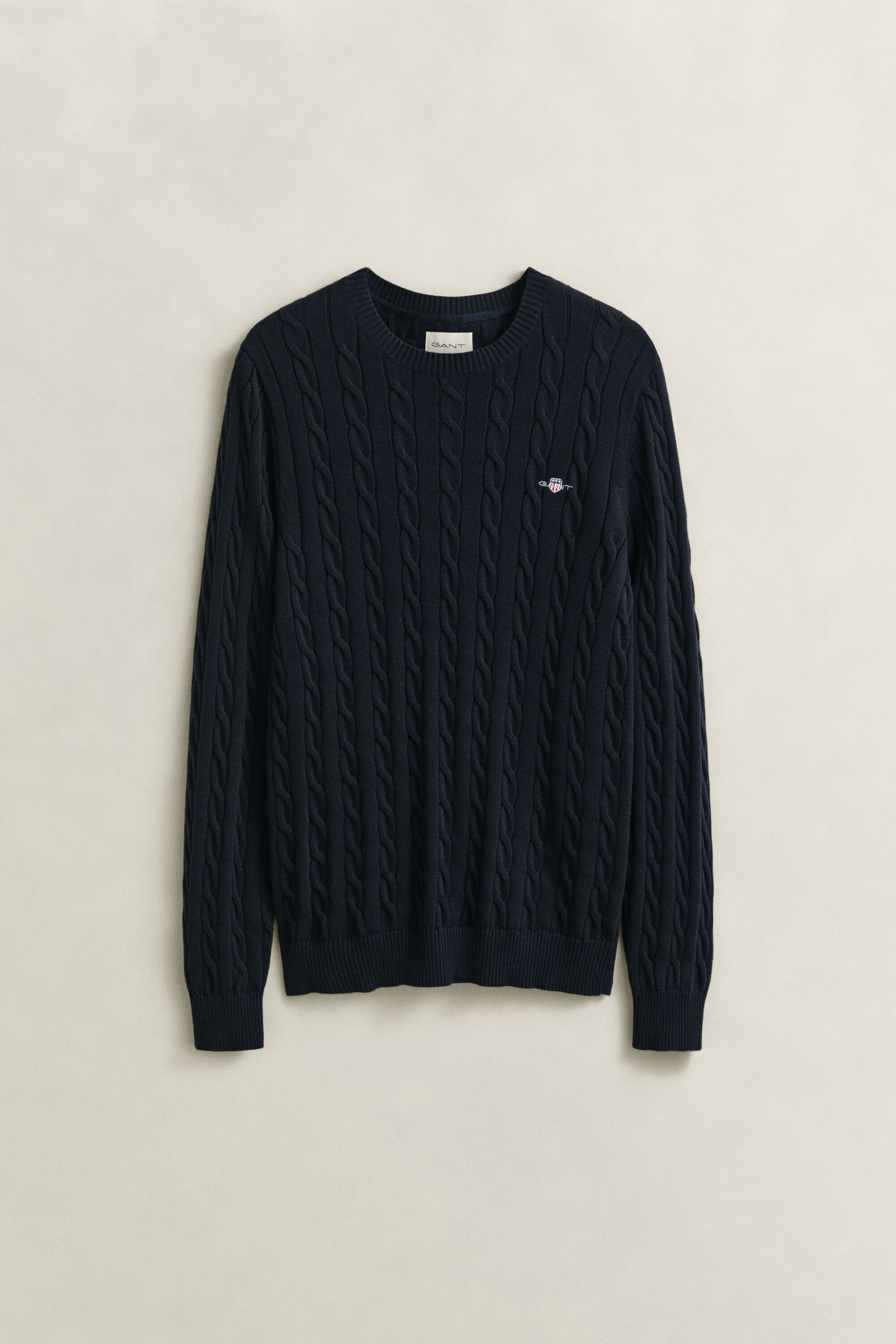 Pull en maille torsadée classique