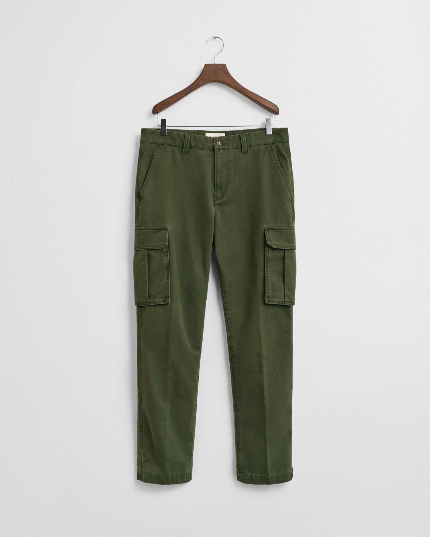 Pantalon cargo coupe regular en sergé de coton