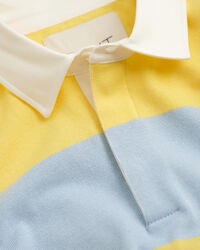 Polo en coton microtextur&eacute; &agrave; rayures