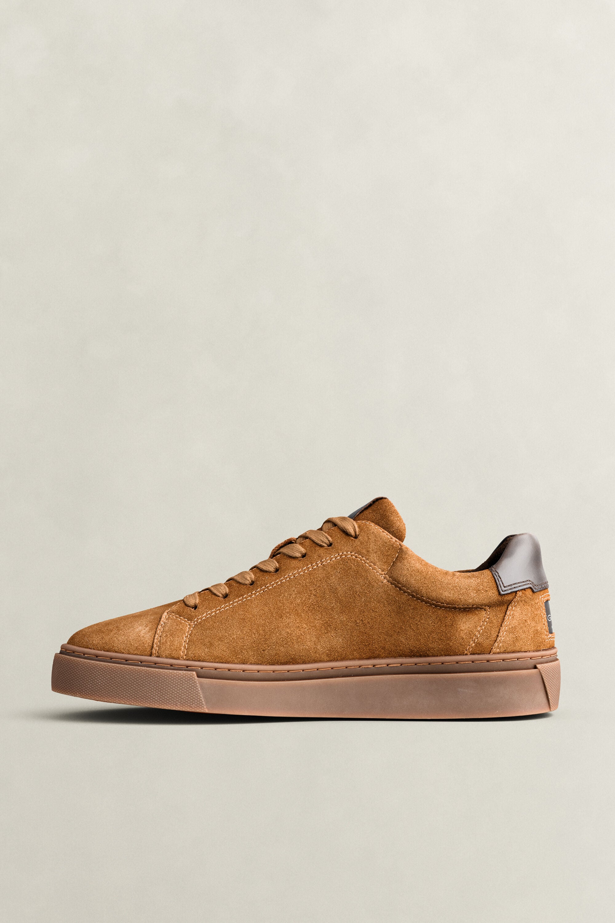 Baskets en daim McJulien